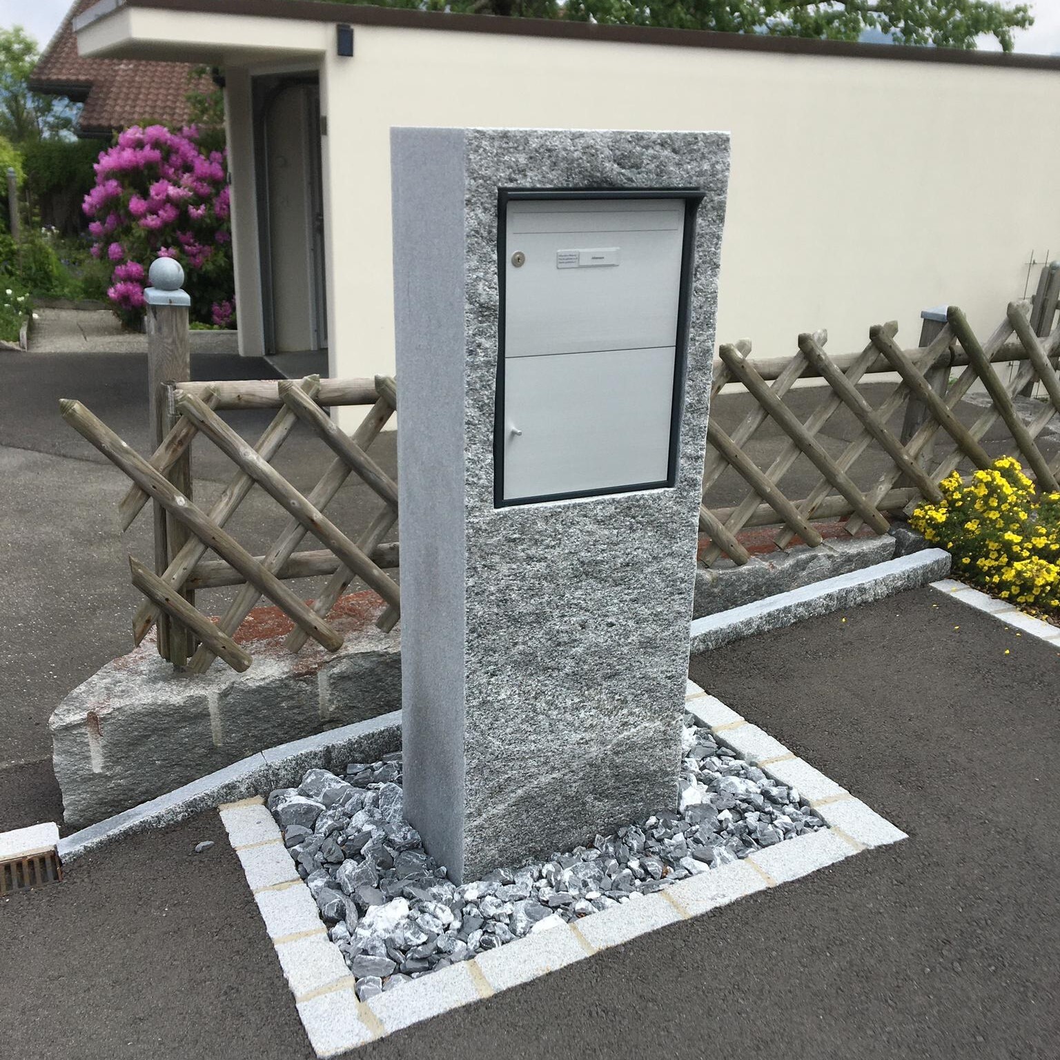Briefkasten Johannson 1 Quadrat